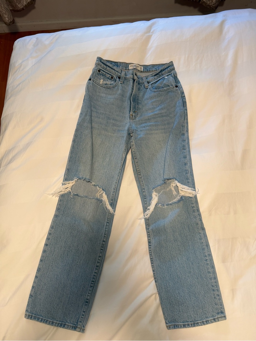 Abercrombie High Rise 90s Straight Jeans